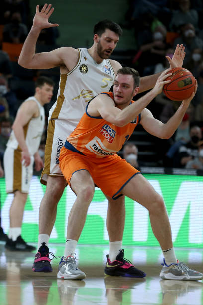 球员对抗的 球员对抗的